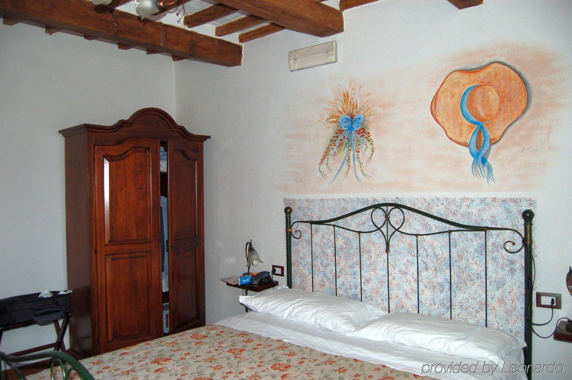 Hotel Leonardo Pisa Room photo