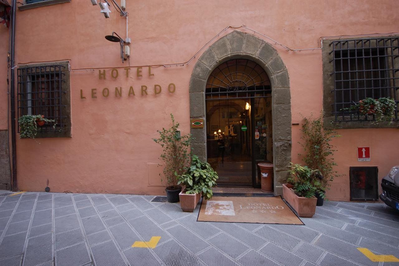 Hotel Leonardo Pisa Exterior photo
